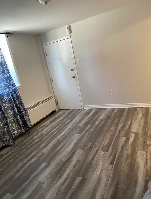 Female Roommate Wanted- Downtown Dartmouth - 700/month in Room Rentals & Roommates in Dartmouth - Image 4