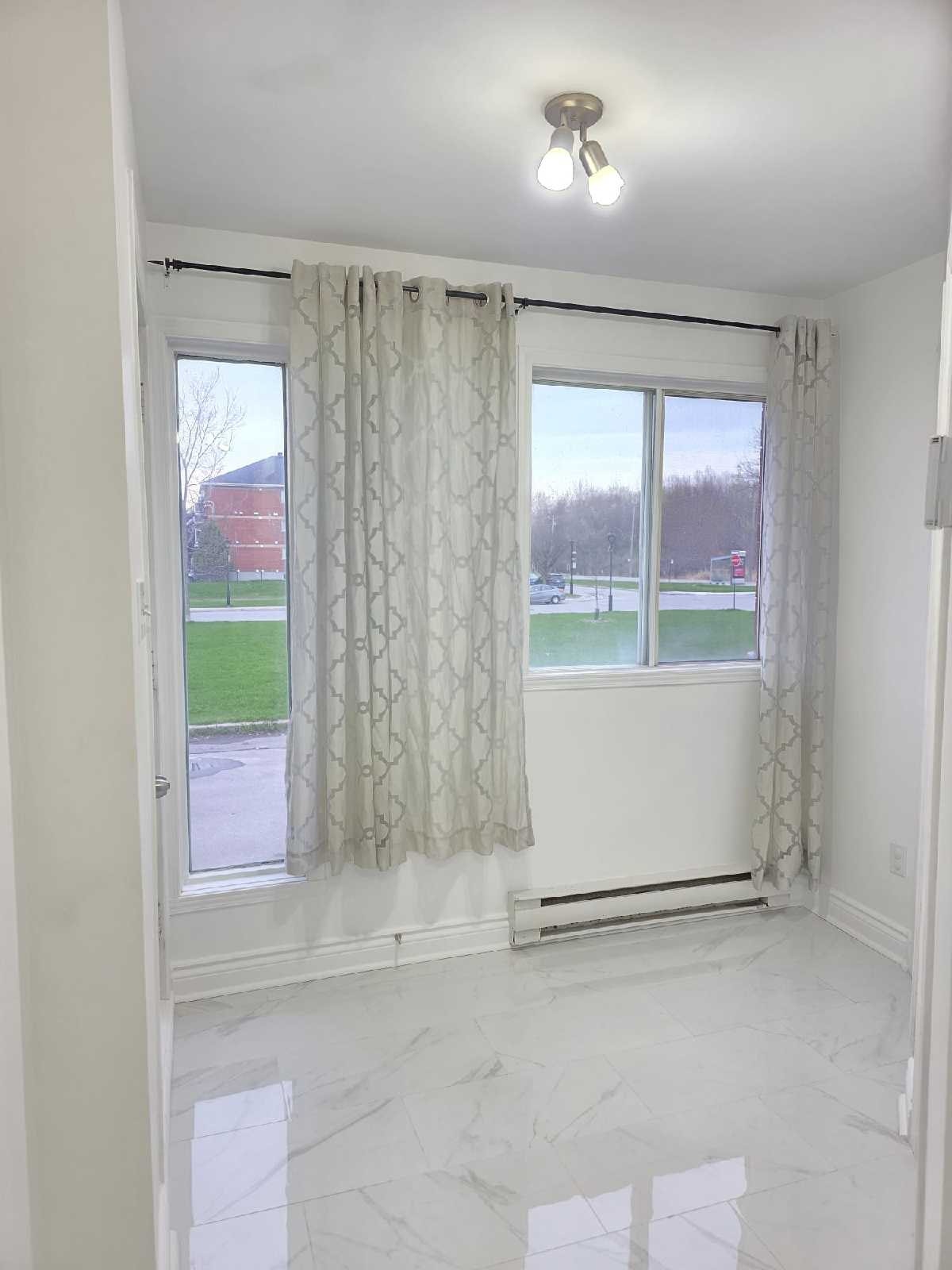 Condos/appartement à Louer — photo 2