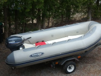AVON A 330 INFLATABLE BOAT
