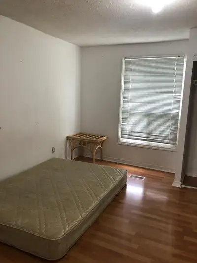 Half month free private room