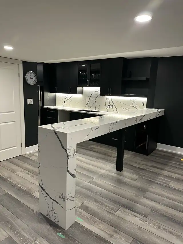 Quartz Kitchen Countertops  in Cabinets & Countertops in Barrie - Image 3