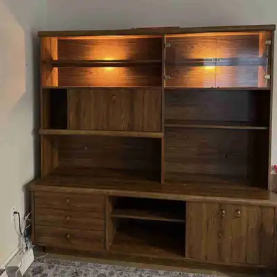Solid wall unit No scratches 2 piece unit 72W 72H