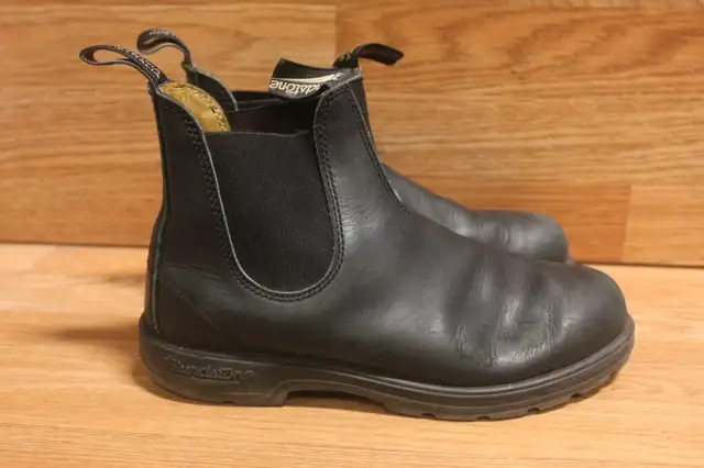 Blundstone 500 Boot Black ⎮ Womens 9 US - 9/10 in Women's - Shoes in City of Toronto - Image 3