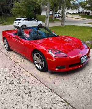 2006 Chevrolet Corvette Red on Black 