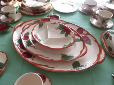 Set de vaisselle 95 morceaux, View more