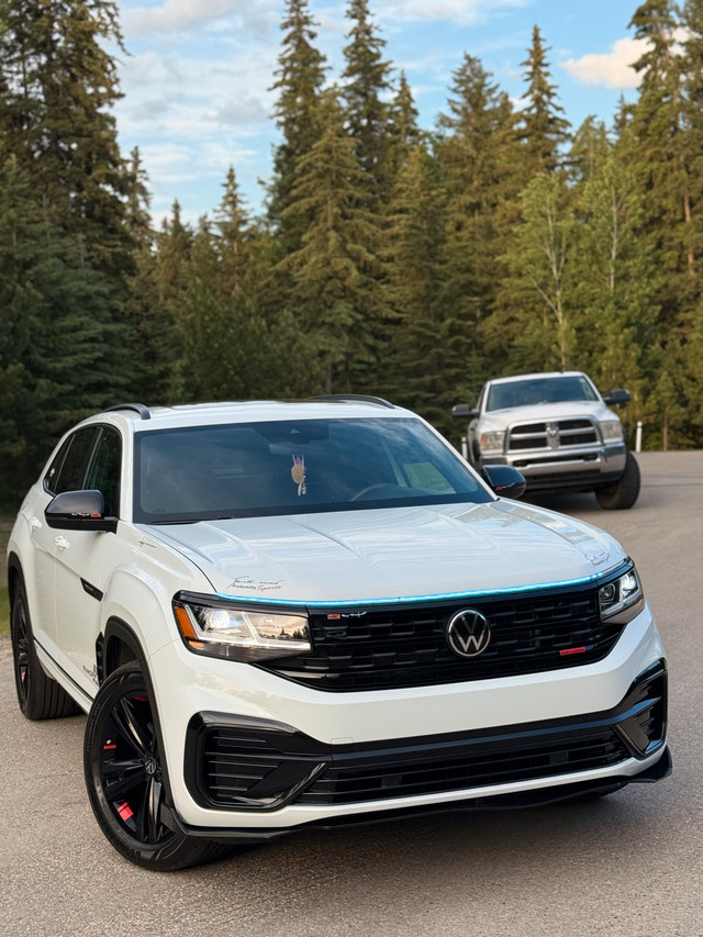 2023 Volkswagen Atlas Cross Sport Black Edition in Cars & Trucks in Grande Prairie - Image 4