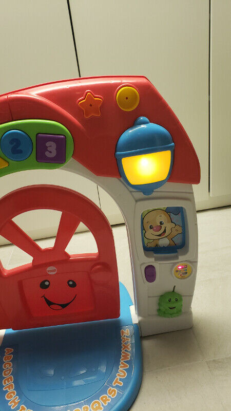 Fisher Price Laugh and Learn Smart Stages Home Playset in Toys & Games in Oakville / Halton Region - Image 2