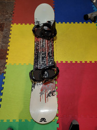 Burton Snowboard 155 cm with Salomon Arnie 501 bindings