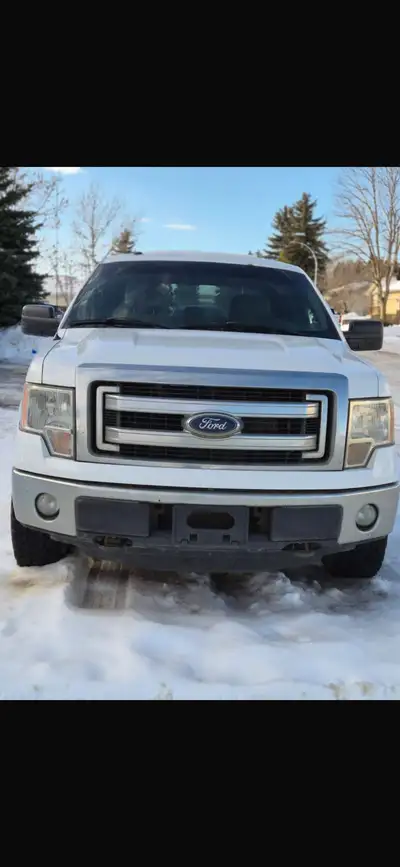 2013 f150x|t crewcab 5.OL. 4X4 good tires Alberta active status Clean title No accidents No rust No...
