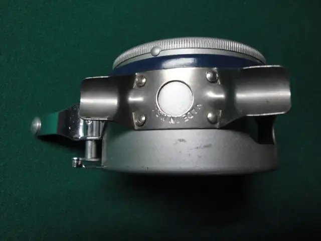 Vintage Automatic Fly Reel in Fishing, Camping & Outdoors in Brantford - Image 5