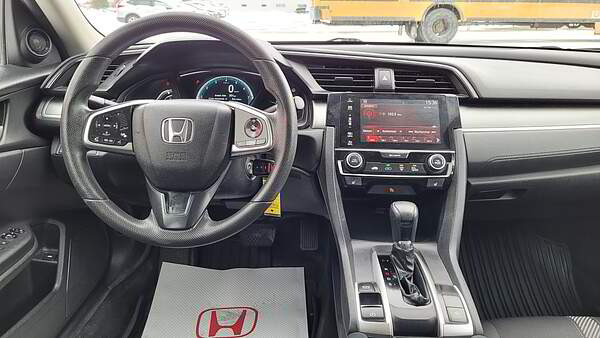2018 Honda Civic LX in Cars & Trucks in Dartmouth - Image 3