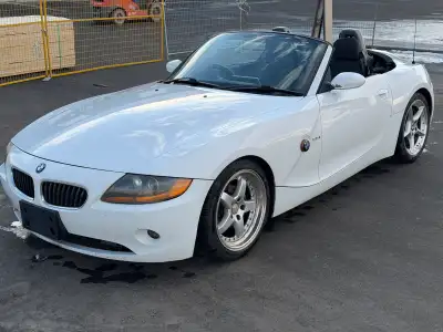 Just in time for the summer to own this eye catching car. I’m selling my 2003 BMW Z4 Convertible car...