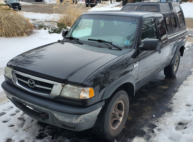 2007 Mazda B4000 Manual 4x4 in Cars & Trucks in Belleville