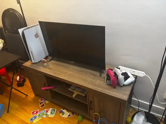 TV Cabinet | Meuble TV in TV Tables & Entertainment Units in City of Montréal - Image 3