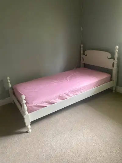 Girls Twin Bed- Antique Needs a coat of paint Mattress included (5 years old)