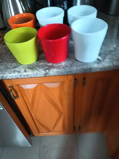 Cache-pot, View more