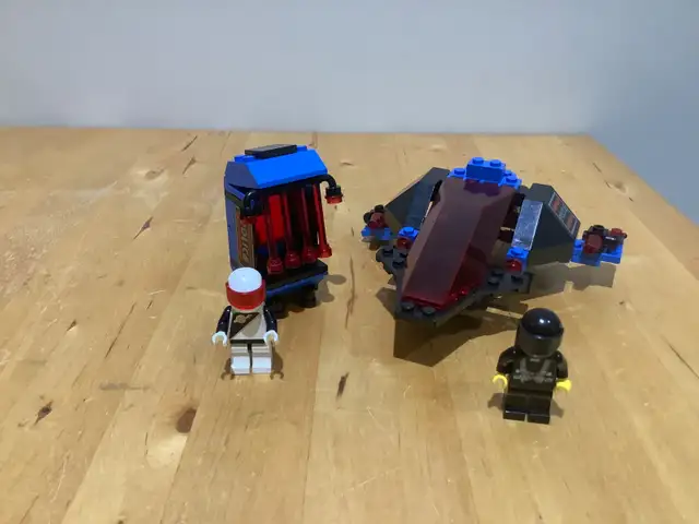 Lot de LEGO espace64634280106243123