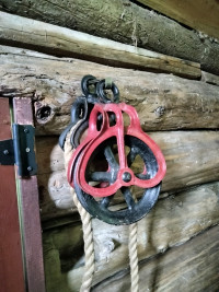 Barn/industrial pulleys, tackle blocks, curtain pulleys