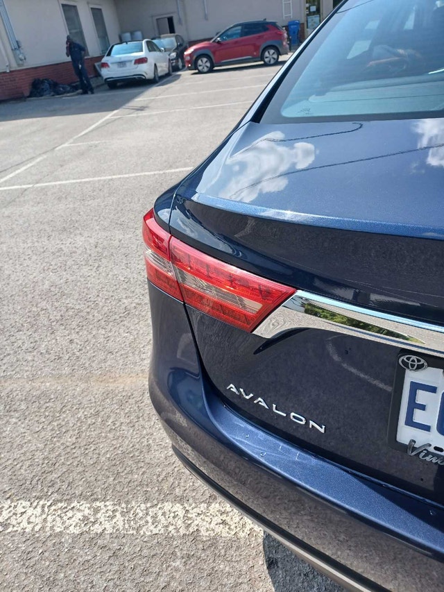 Toyota Avalon — photo 4