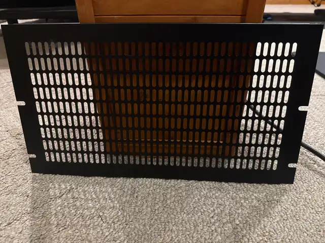 6U Vented Cover Plates for Rack in Servers in Oshawa / Durham Region - Image 2