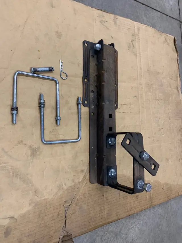  Stromberg  Carlson adjustable, folding spare tire rack in Tires & Rims in Owen Sound - Image 5