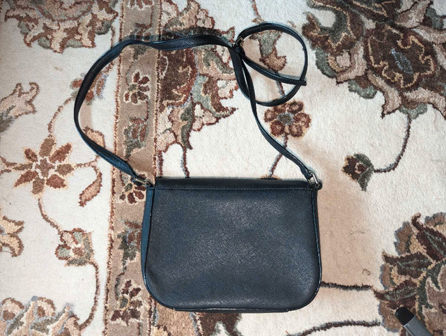 Kate Spade purse in Women's - Bags & Wallets in Oshawa / Durham Region - Image 3