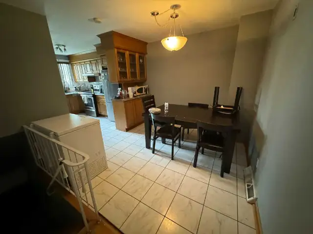 GRAND 6 1/2 AVEC 4 CHAMBRES, GARAGE ET COUR A LOUER POUR 1 JUI in Long Term Rentals in City of Montréal - Image 11