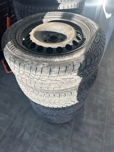 Chevy Cruze winter tires on rims Complete set 205/55R16 $250