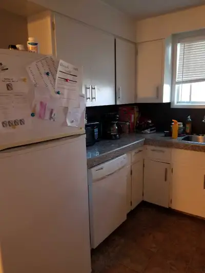3 bdrm, 1 bathroom