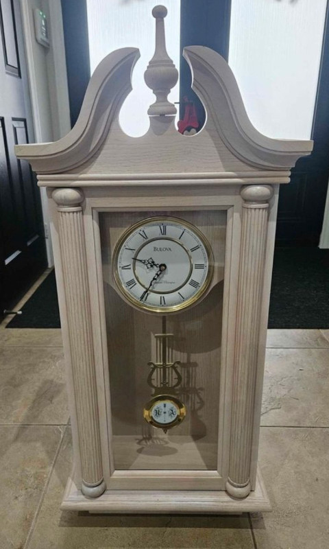 Bulova Pendulum Chime Wall Clock in Home Décor & Accents in Oshawa / Durham Region