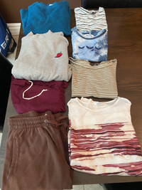 Women’s Lot - size small clothes 