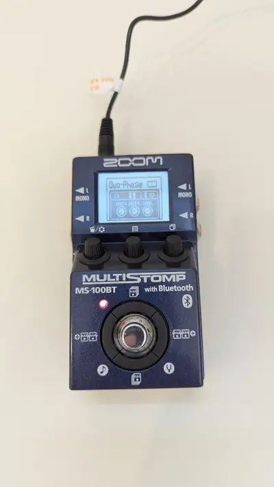 Zoom MS100BT multi-effect pedal - like new, View more