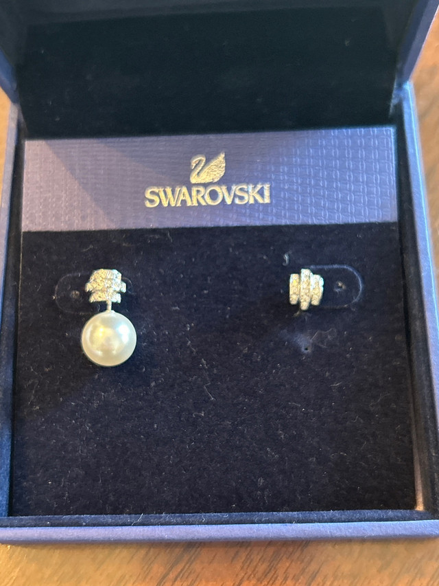 Swarovski Earrings in Jewellery & Watches in Calgary - Image 2