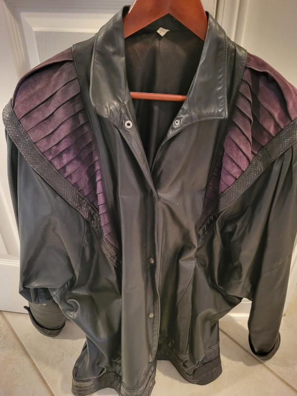 Women's Vintage Jacket &amp; Skirt Black Purple Leather Suede XL in Women's - Tops & Outerwear in Markham / York Region - Image 4