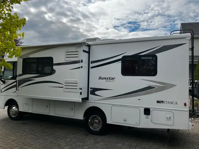 2013 Sunstar Sport 26HE 27pi in RVs & Motorhomes in Lévis - Image 4