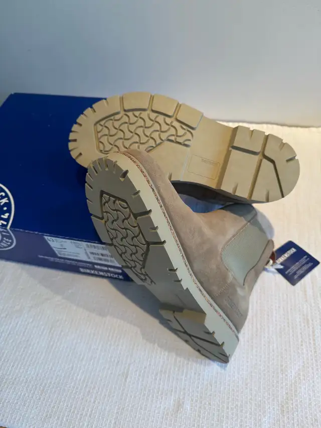 Bottes Birkenstock in Men's Shoes in City of Montréal - Image 3