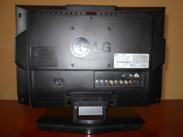 TV ACL 15" LG (moniteur) dans Téléviseurs  à Saint-Hyacinthe - Image 4