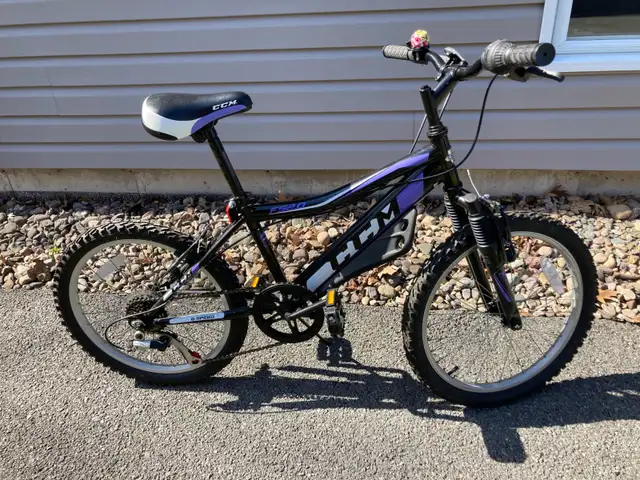 Youth Bike 20-in - CCM FS 2.0 - Great condition! in Kids in Bedford - Image 4