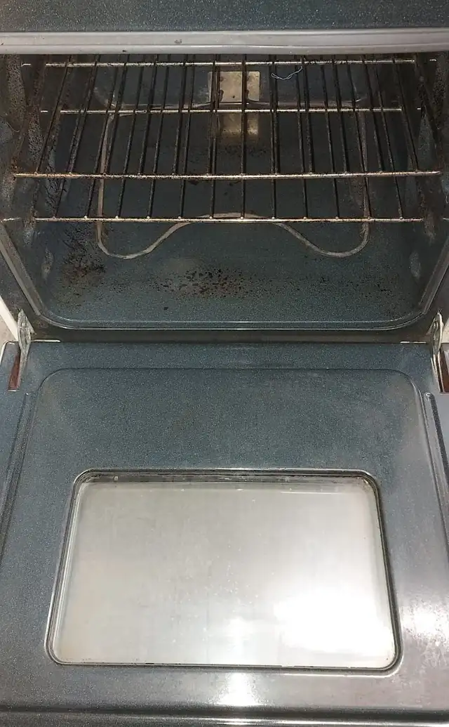 24" INGLIS STOVE in Stoves, Ovens & Ranges in London - Image 6