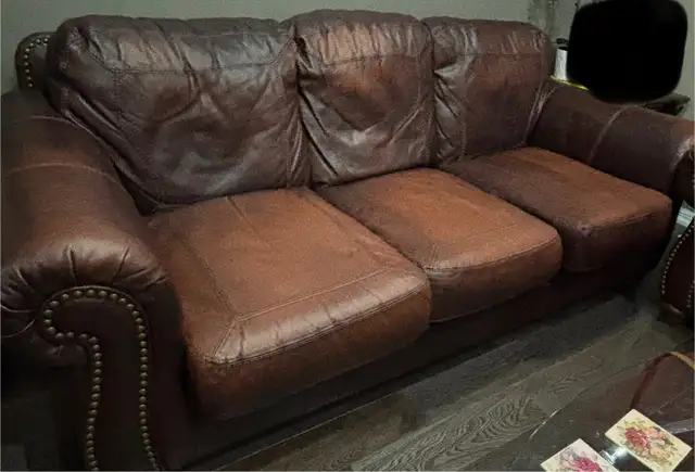 3 Seater  Solid Leather Couch + Love Seat62863271869954121