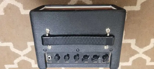 vox mini superbeetle in Amps & Pedals in City of Toronto - Image 6