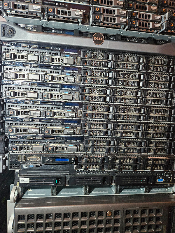 Dell PowerEdge R620 dans Serveurs  à Ville de Montréal - Image 2