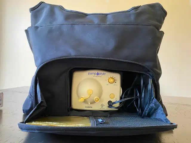 Medela Pump In Style Advanced Double Electric Breast Pump Bundle in Feeding & High Chairs in Oakville / Halton Region - Image 4