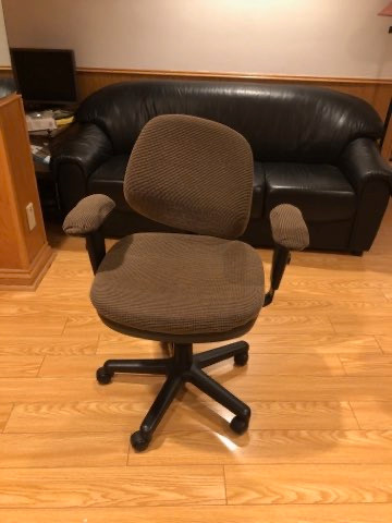 Office Chair in Chairs & Recliners in Markham / York Region