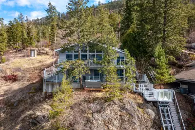 Unit #2, 9900 Eastside Road, Vernon Discover your own slice of paradise with this breathtaking water...