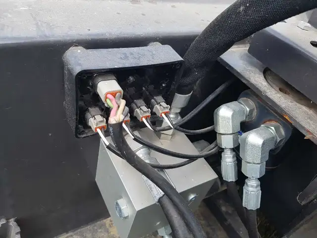 Bobcat 7Pin Canbus Adapter in Other in Regina - Image 3