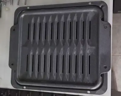 Porcelain Broiler pan and Grill set. Size : 13" x 16". Dish wash, View more