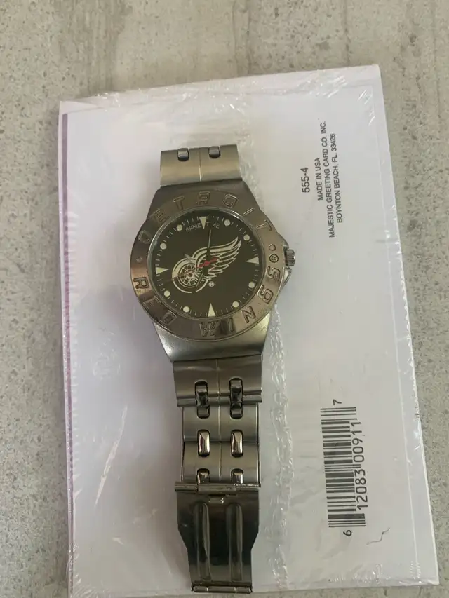 Detroit Red Wings men’s watch in Jewellery & Watches in City of Montréal - Image 2