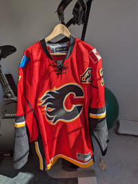 Deon Phaneuf Flames jersey