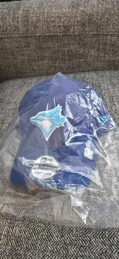 39THIRTY Blue Jays "Father's Day" hat (L/XL) *BRAND NEW*, View more